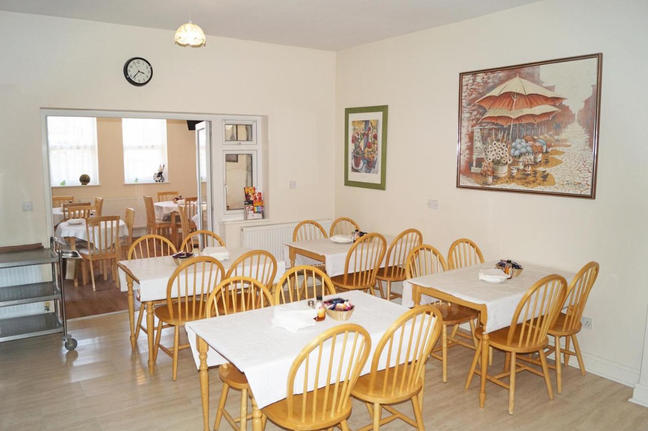Ricky Road Guest House - Premium 왓퍼드 외부 사진