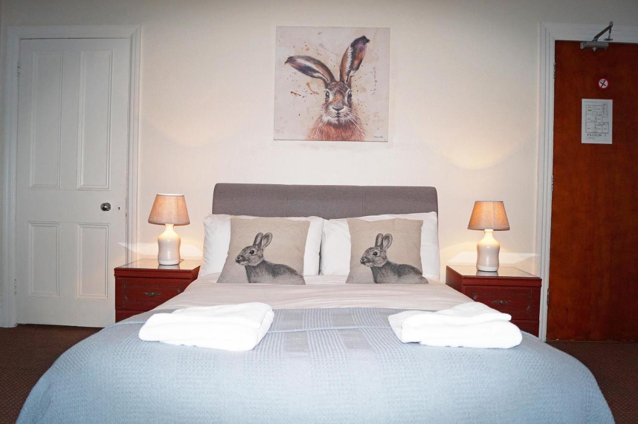 Ricky Road Guest House - Premium 왓퍼드 외부 사진
